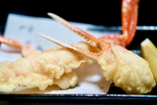カニの天ぷらの作り方｜サクサクに揚げるプロの技