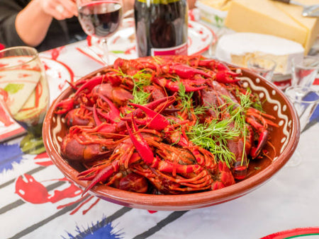 カニが主役の夏の洋食献立3選｜おしゃれな食卓を彩るレシピアイデア